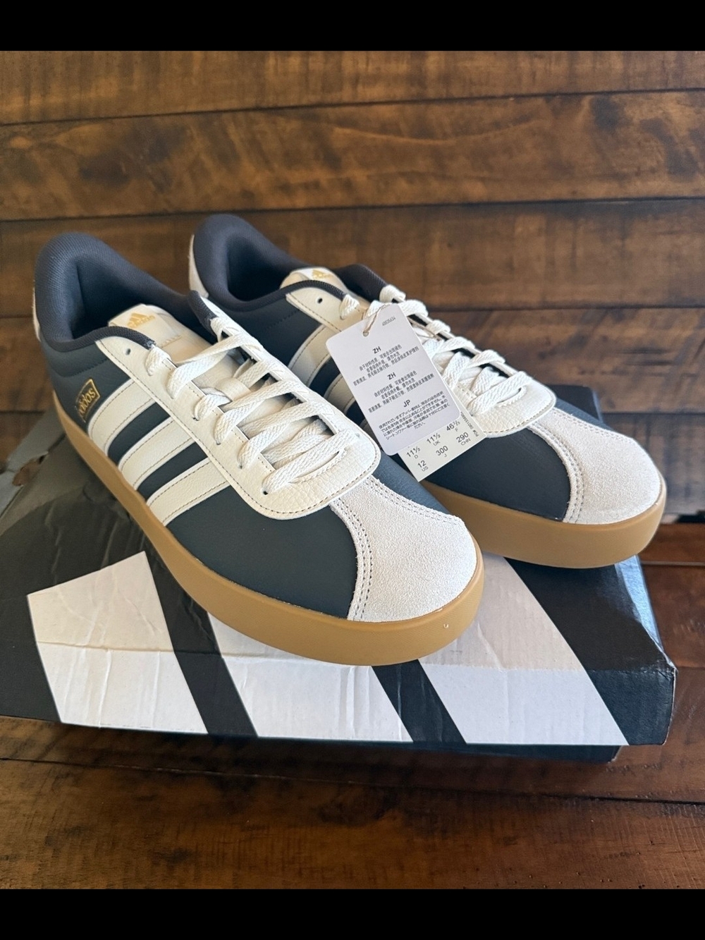 Adidas Men’s Navy, White & Gum Classic Skate Sneakers| Adidas LV Court 3.0 12M
